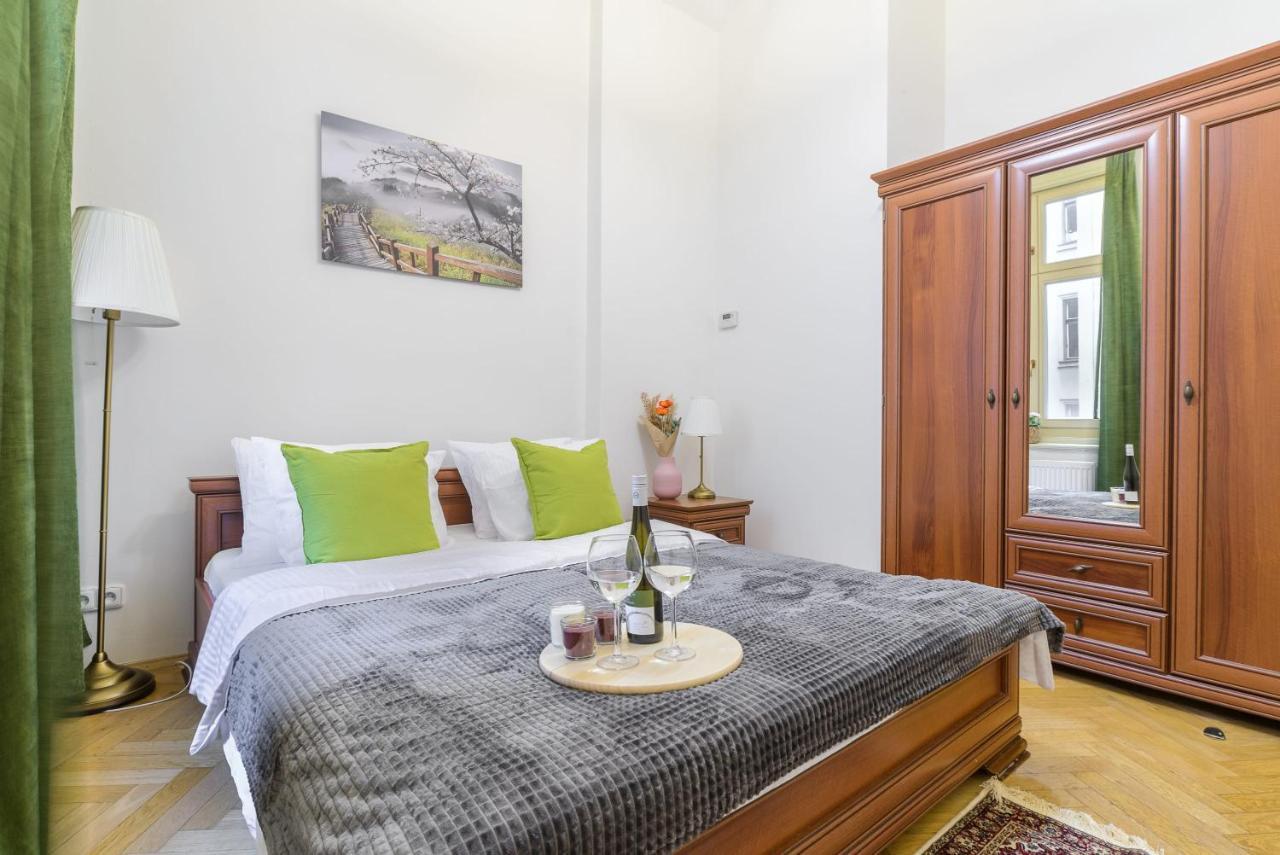 Cozy Apartment Near Stefanikuv Most Прага Экстерьер фото