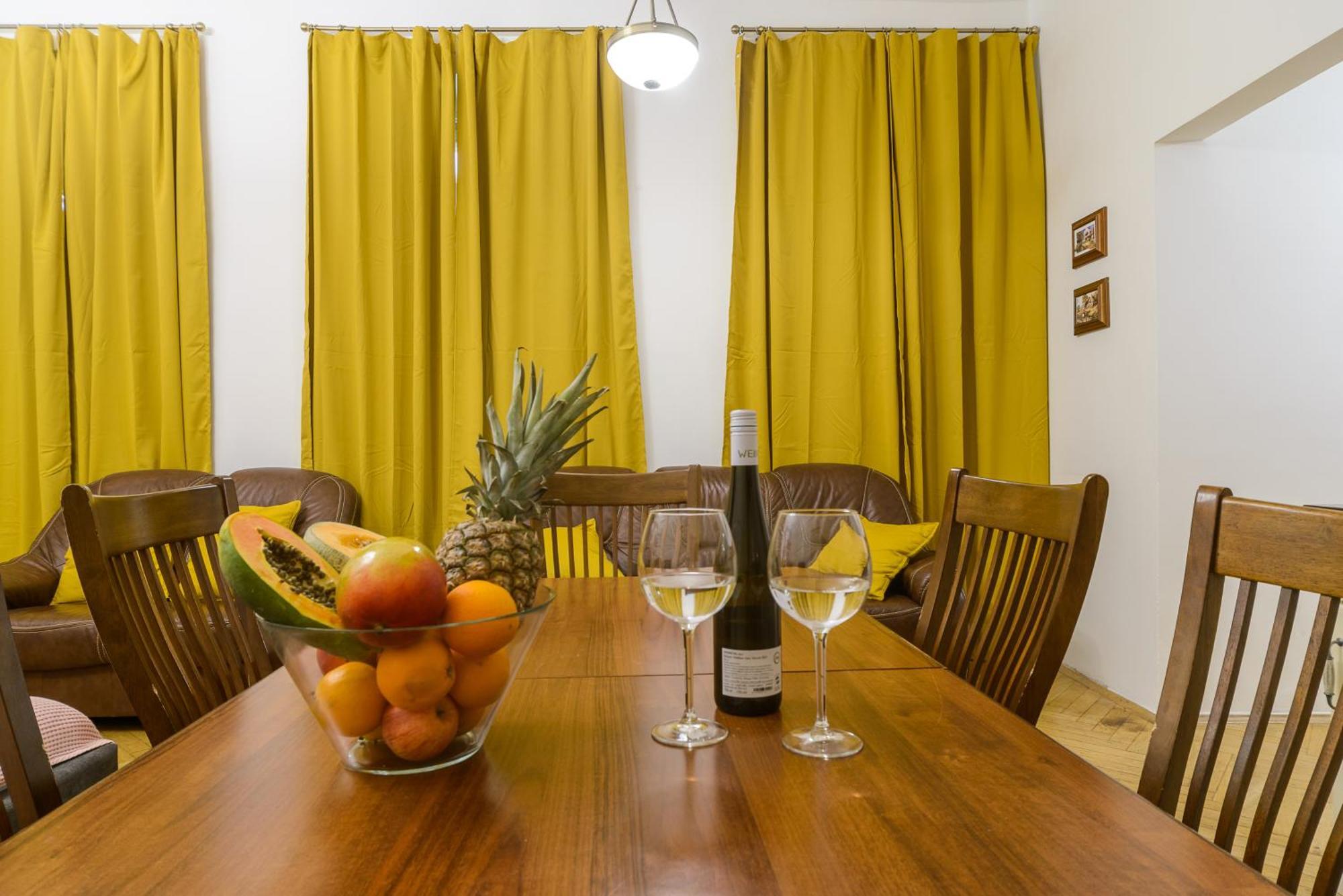 Cozy Apartment Near Stefanikuv Most Прага Экстерьер фото